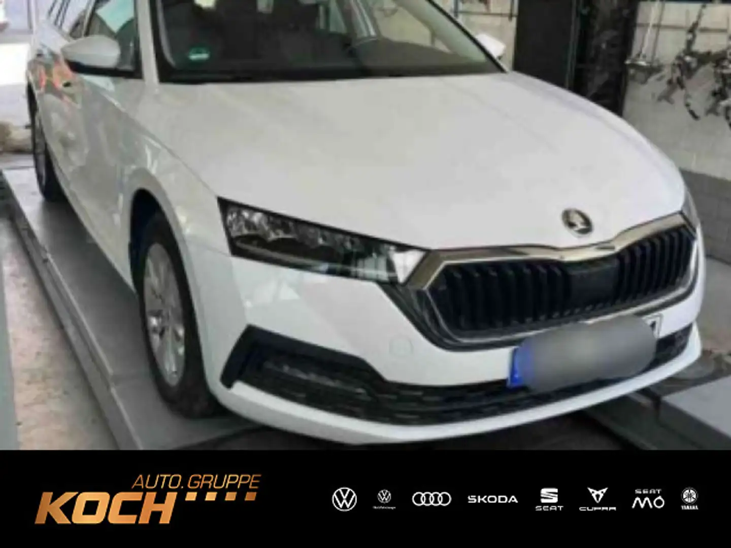 Skoda Octavia Combi Ambition 2.0 TDI NAVI*AHK*LED* Weiß - 1