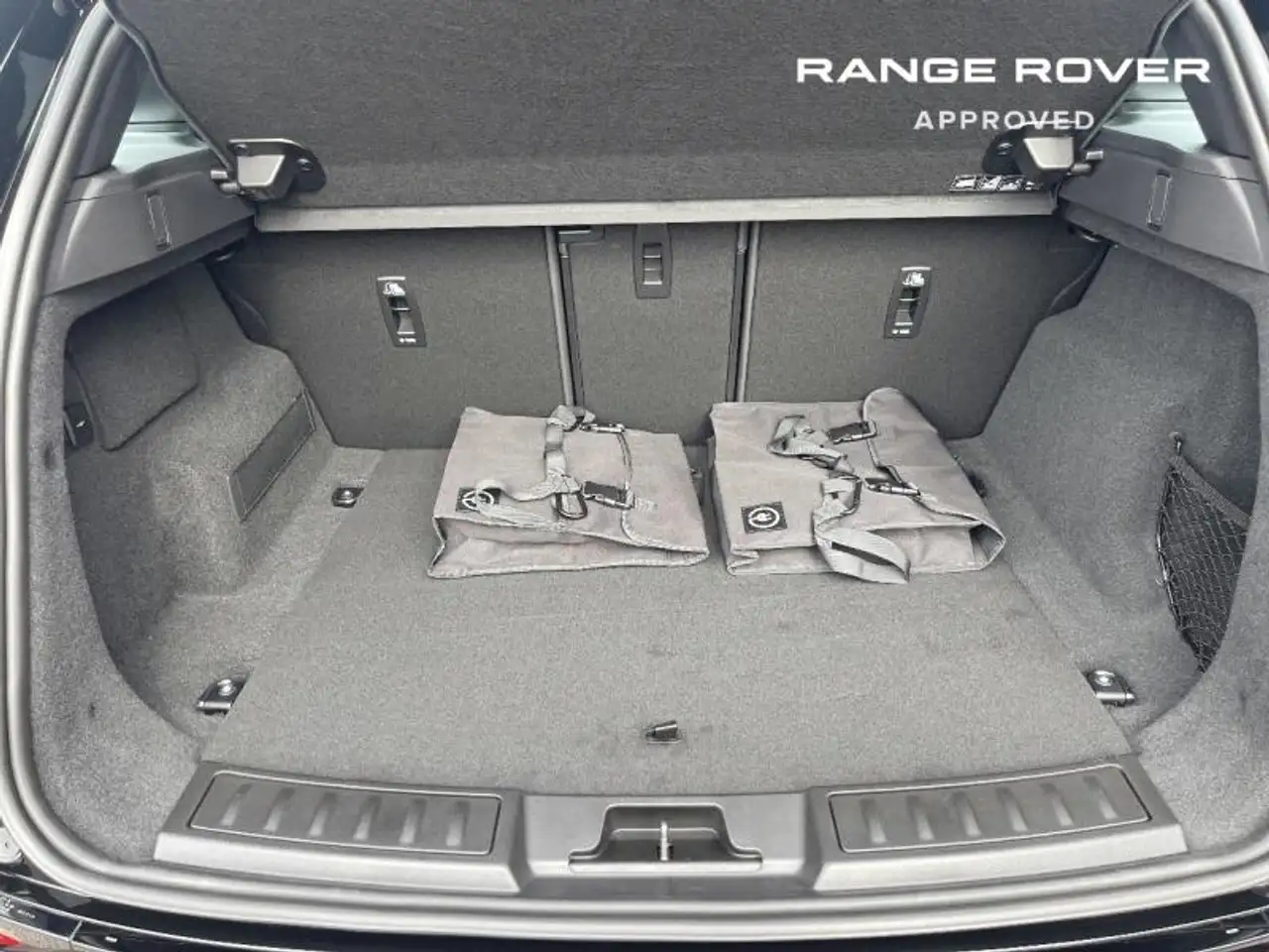 Land Rover Range Rover Evoque 2026 — фото 12