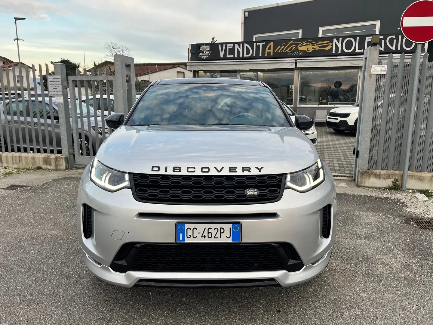 Land Rover Discovery Sport 2.0d i4 R-Dynamic HSE awd 150cv auto Argent - 2