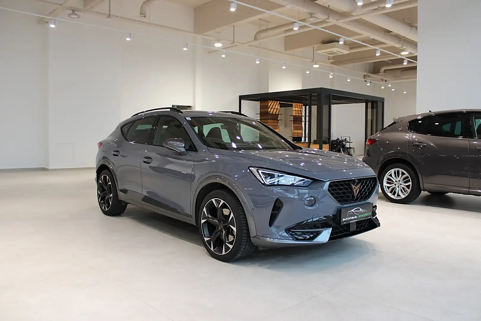 CUPRA Formentor 1,5 TSI Cupra DSG **Top Ausstattung** Grau - 1
