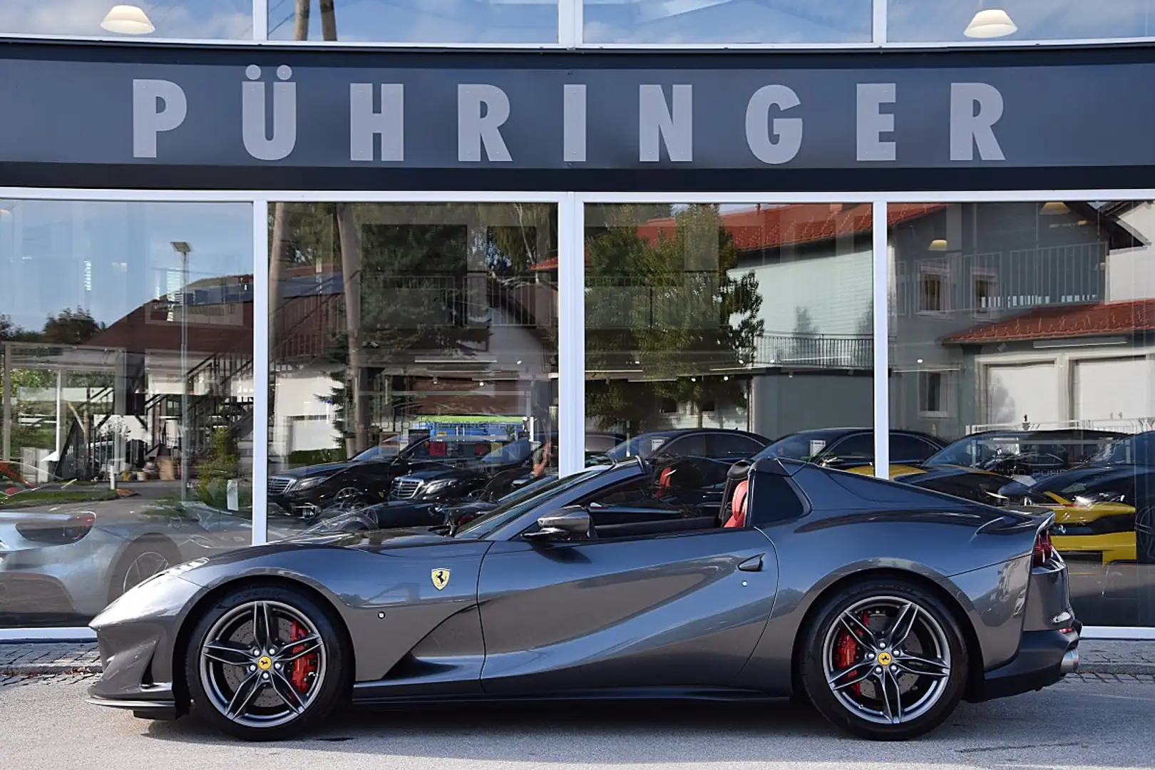 Ferrari 812 GTS *ADAS Full*Surround View*1.Hand*Carbon LED* Grau - 1