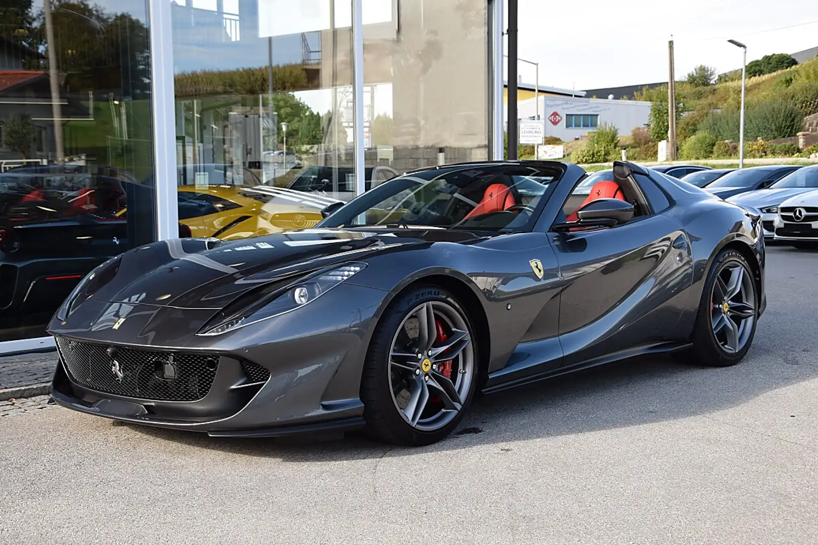 Ferrari 812 GTS *ADAS Full*Surround View*1.Hand*Carbon LED* Grau - 2