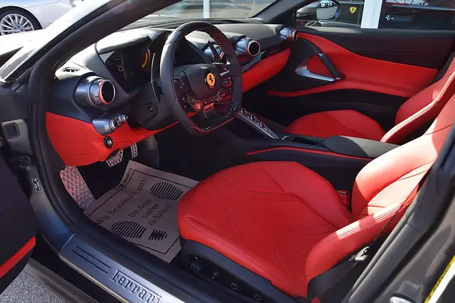 Ferrari 812 view 4