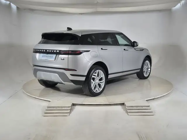 Land Rover Range Rover Evoque view 2
