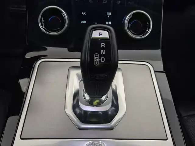 Land Rover Range Rover Evoque view 13