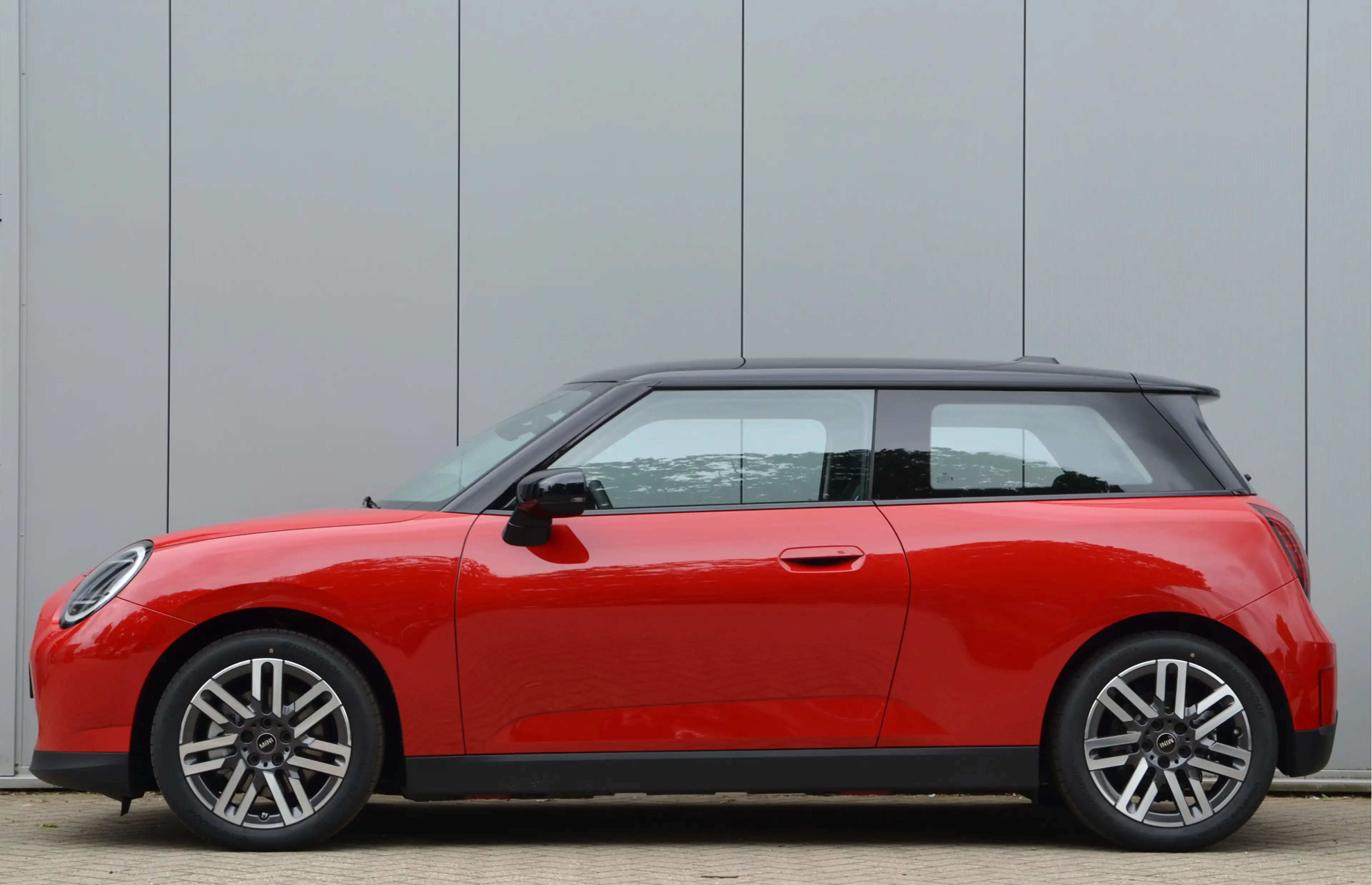 MINI Cooper E Hatchback / Classic / Pakket S / 17 inch Parallel — photo 5