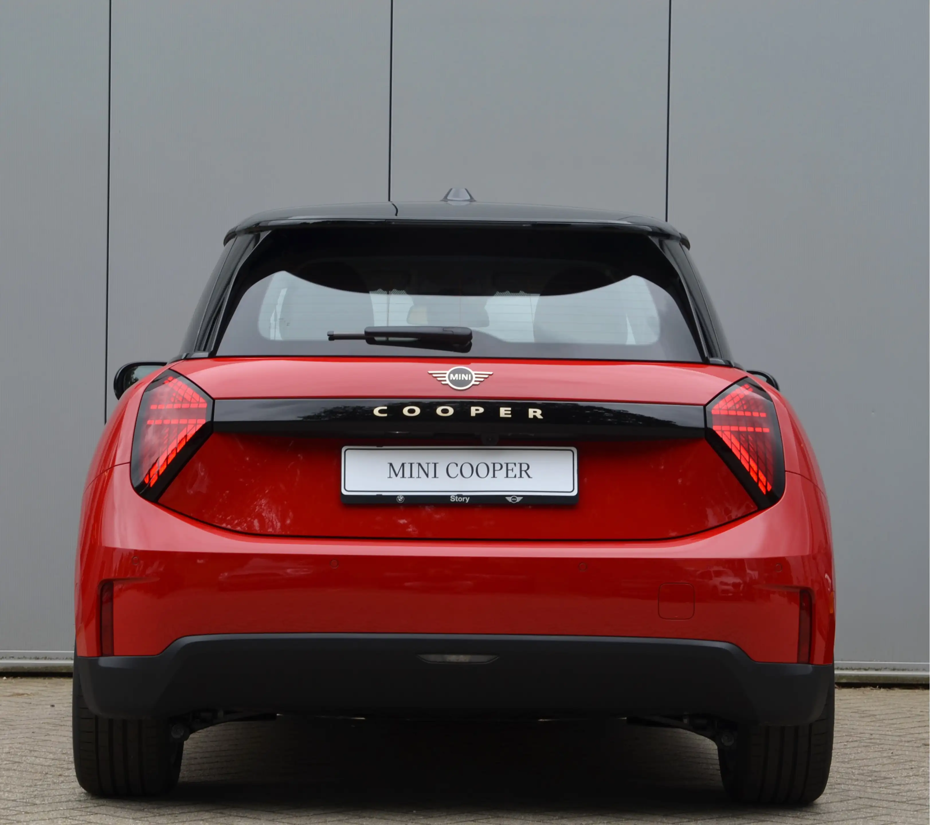 MINI Cooper E Hatchback / Classic / Pakket S / 17 inch Parallel — photo 4