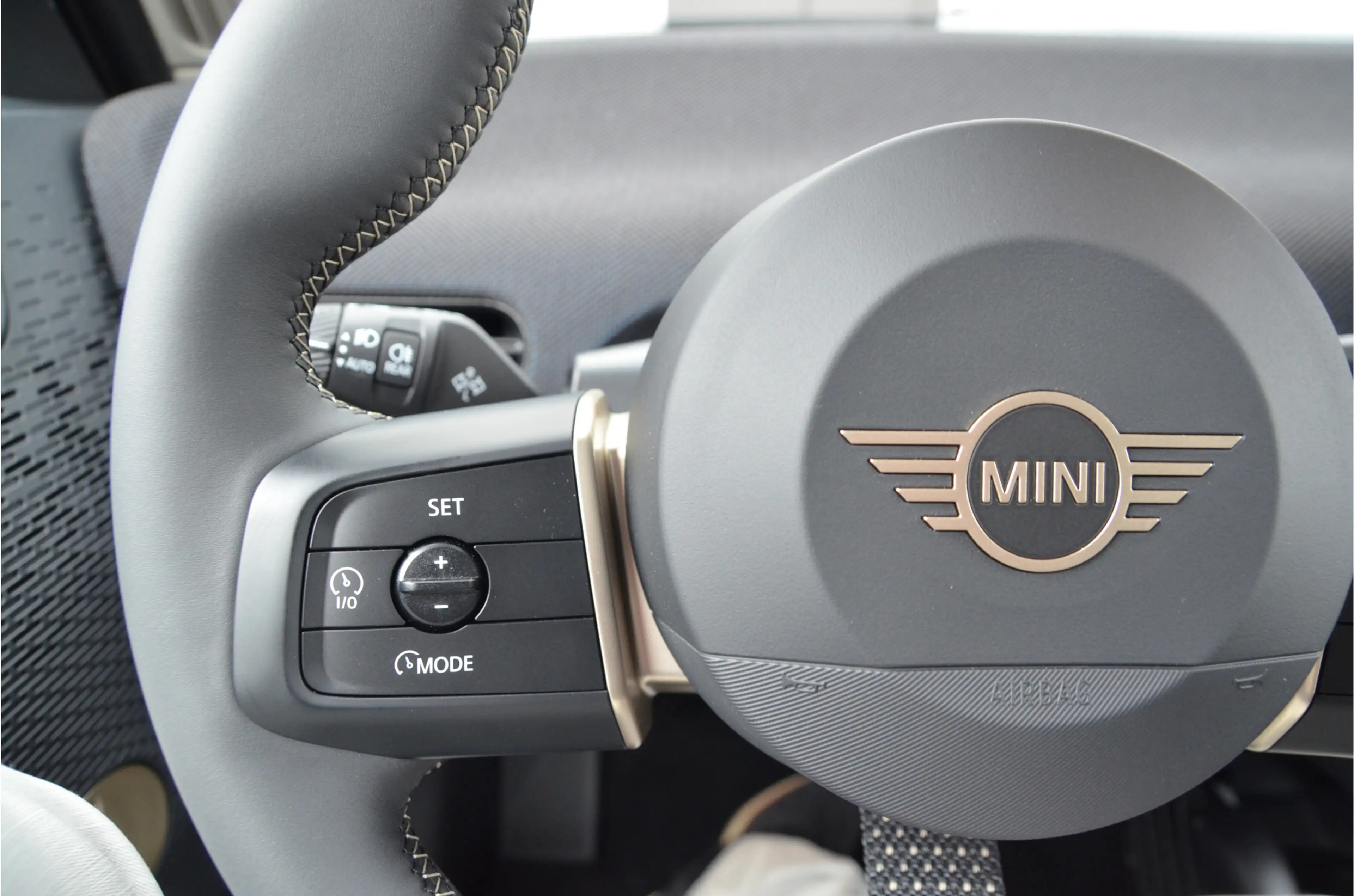 MINI Cooper E Hatchback / Classic / Pakket S / 17 inch Parallel — photo 13