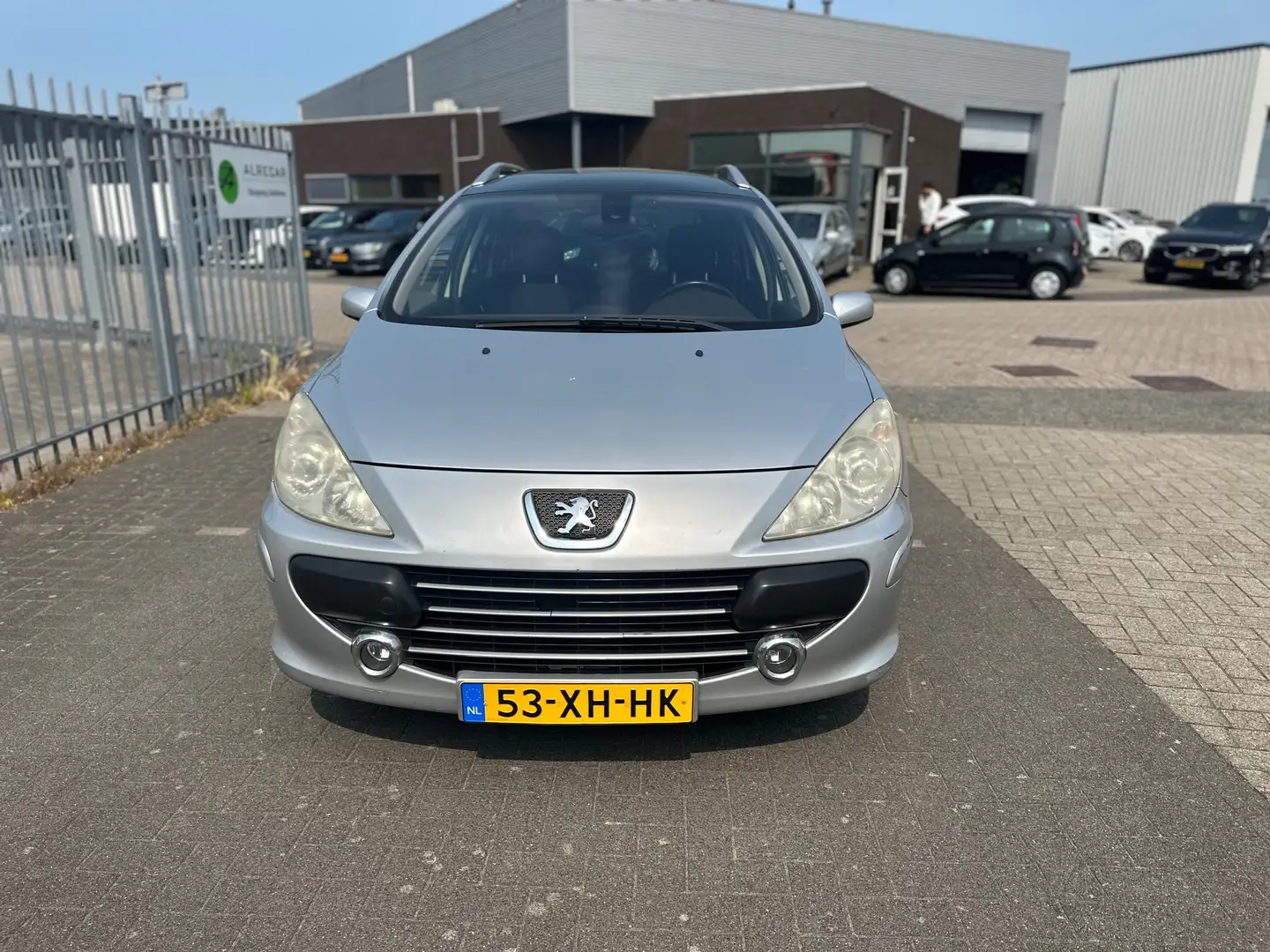 Peugeot 307 307 2.0-16V Premium Stříbrná - 2