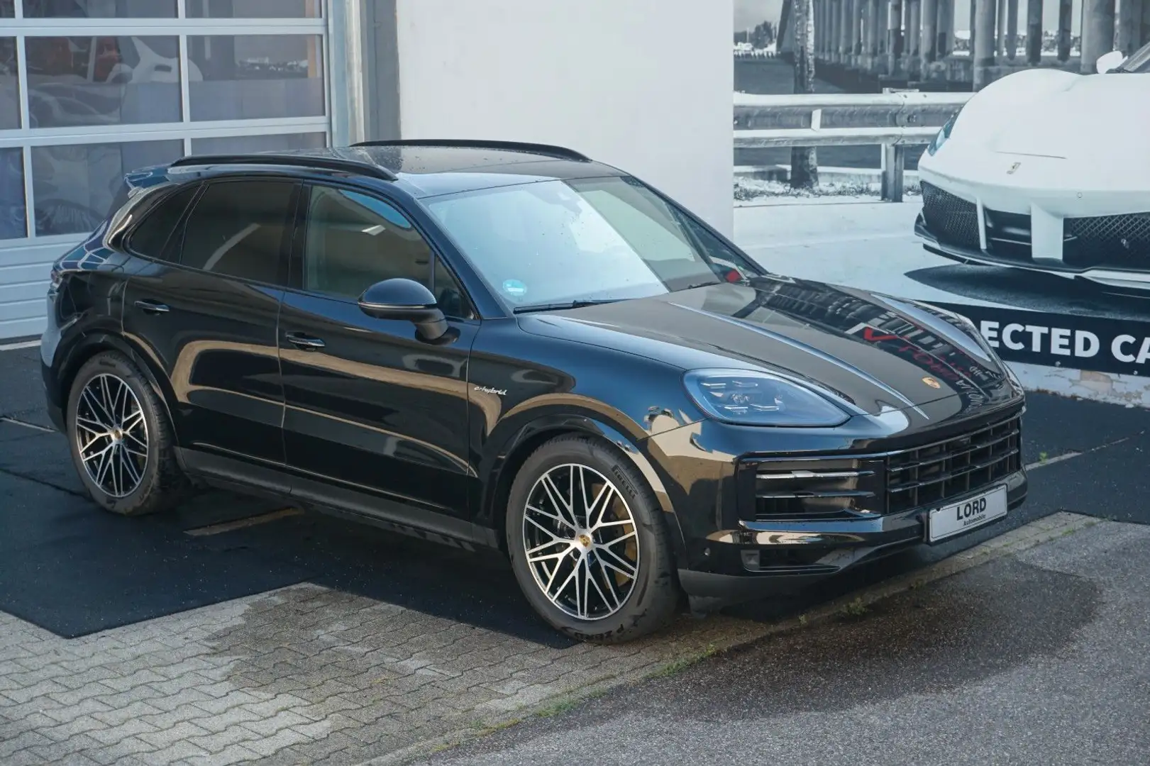 Porsche Cayenne E-Hybrid*Pano*Sitzbelüftung*BOSE*18Wege* Noir - 1