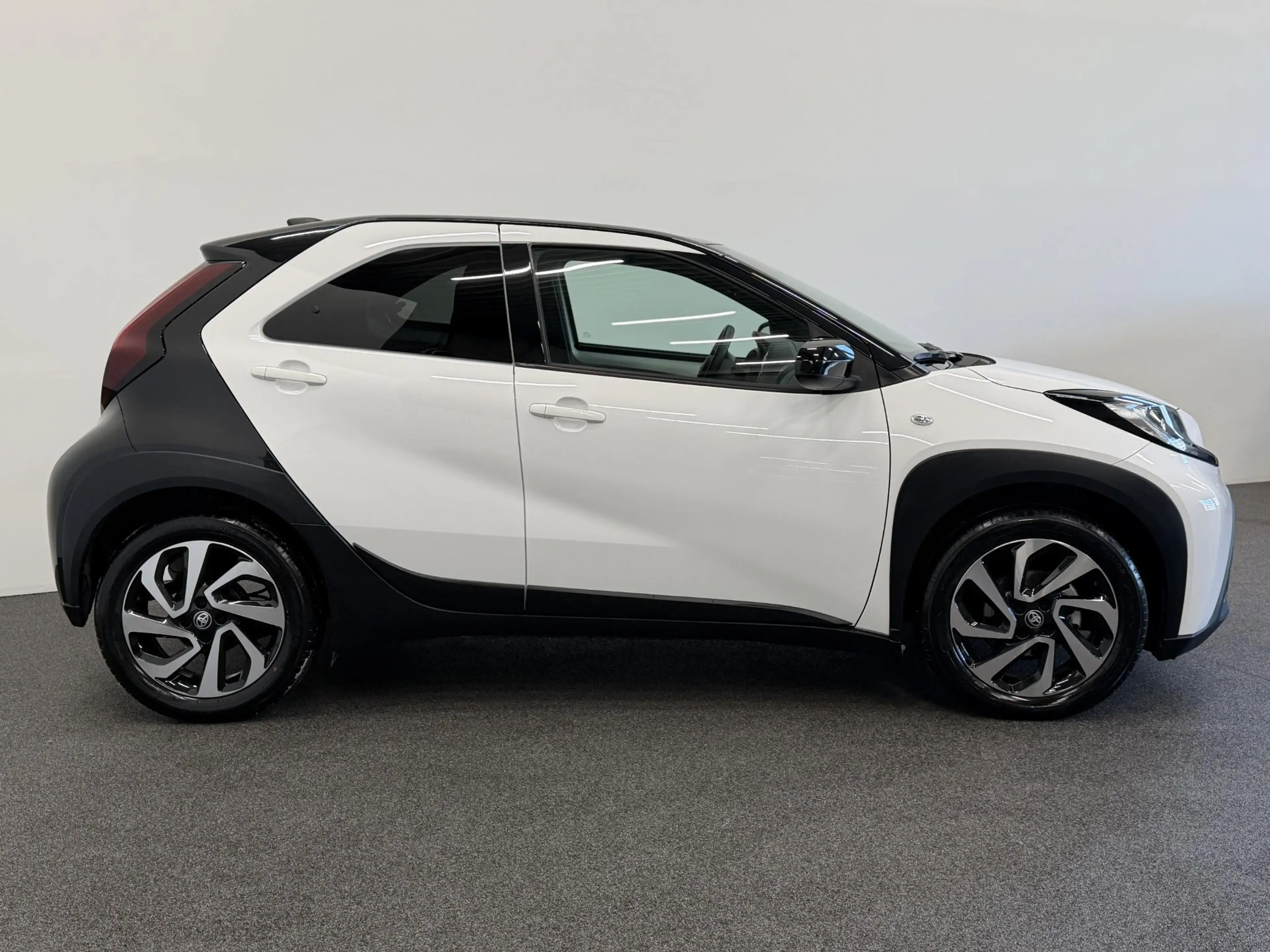 Toyota Aygo X 1.0 VVT-i Automaat Pulse Navigatie Apple Carplay/A — photo 13