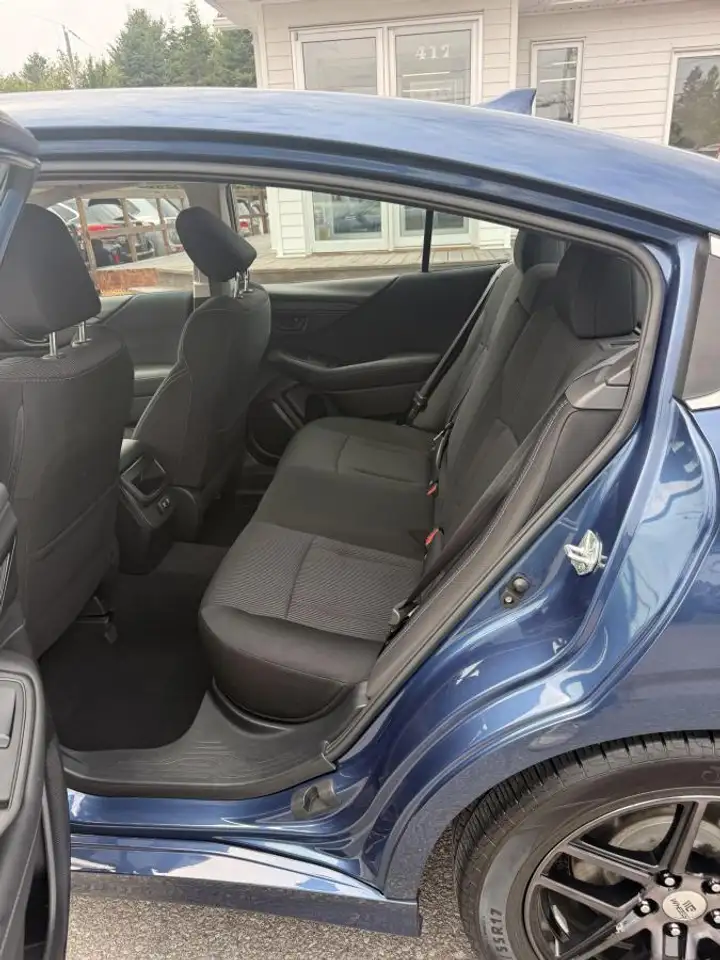 Subaru Legacy снимка Subaru Legacy