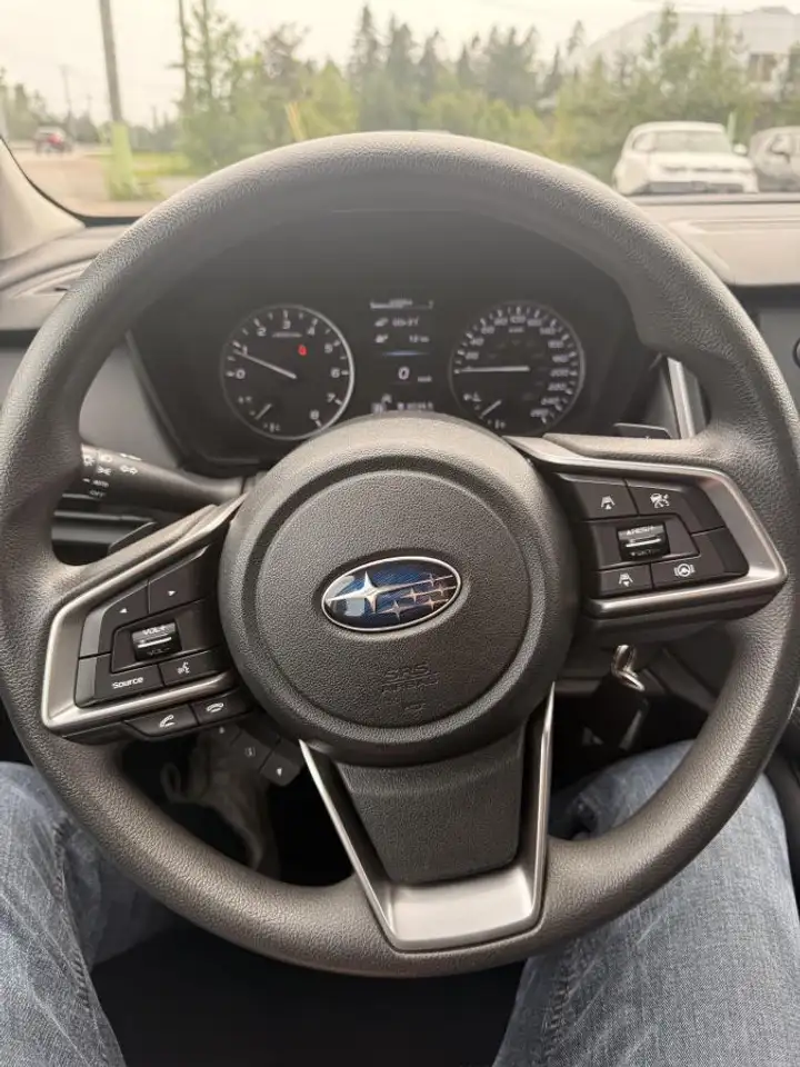 Subaru Legacy снимка Subaru Legacy