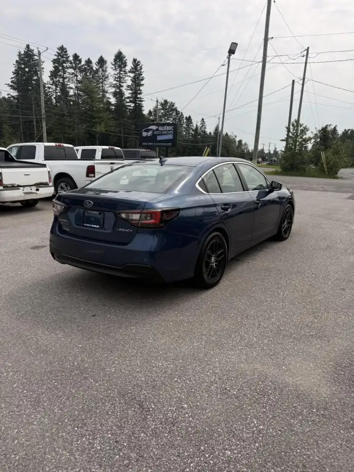 Subaru Legacy снимка Subaru Legacy