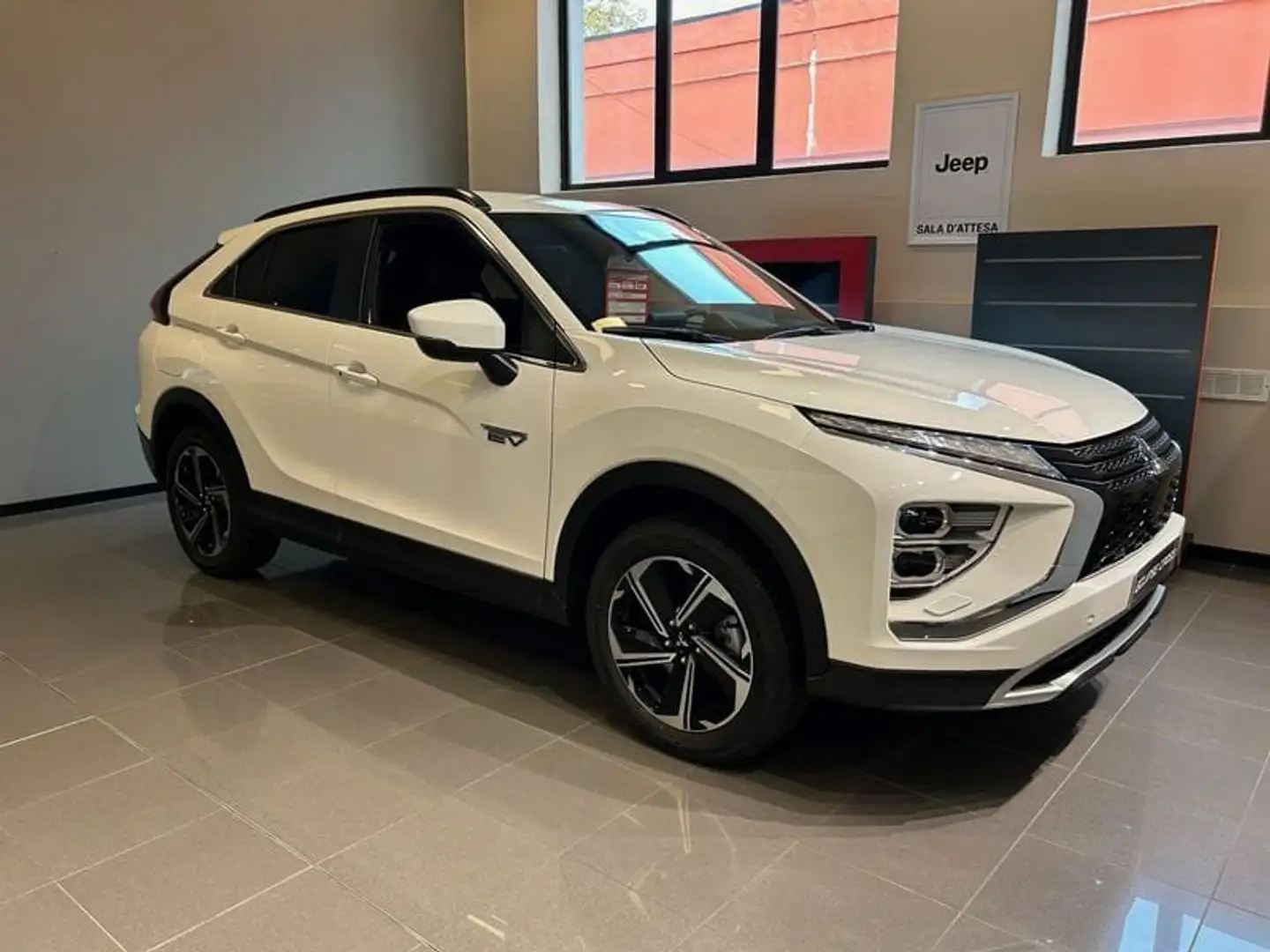 Mitsubishi Eclipse Cross 2.4 MIVEC 4WD PHEV Instyle SDA Pack 0 Blanco - 1
