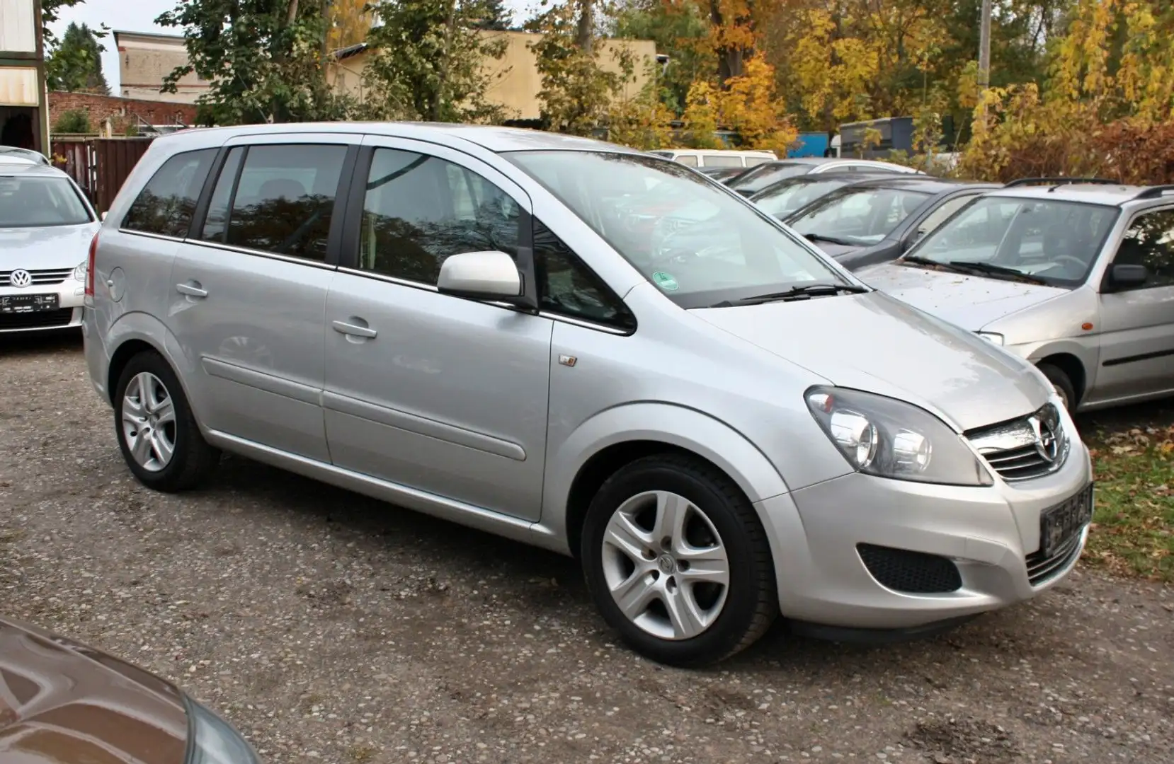 Opel Zafira B Edition 111 Jahre/7Sitzer/TÜG/AU 09/27 Silber - 1