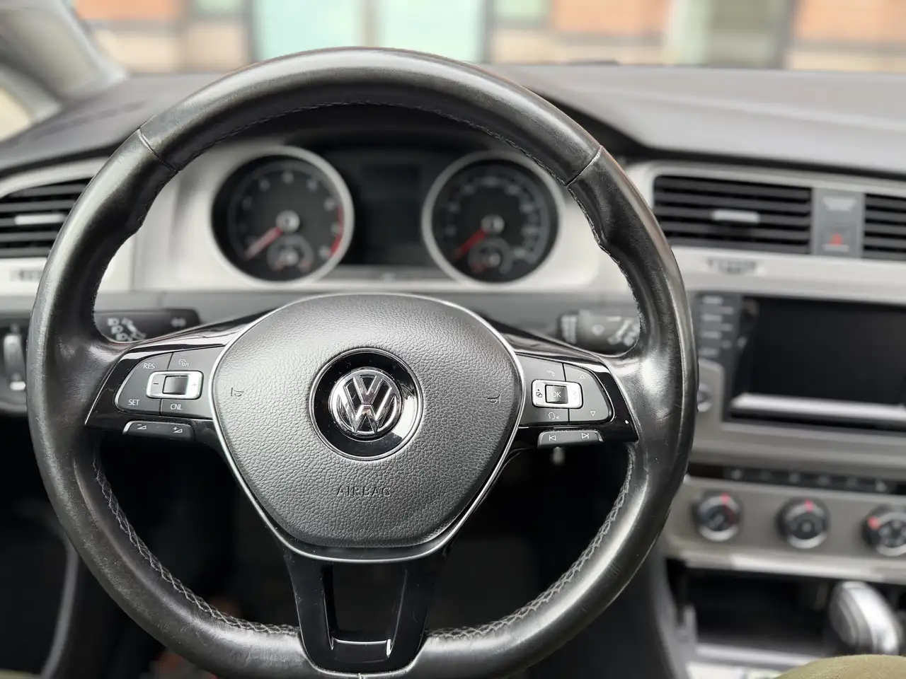 Volkswagen Golf снимка Volkswagen Golf