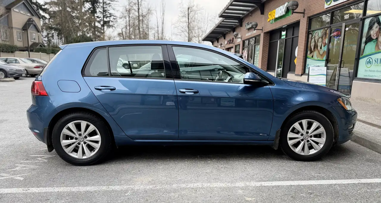Volkswagen Golf снимка Volkswagen Golf