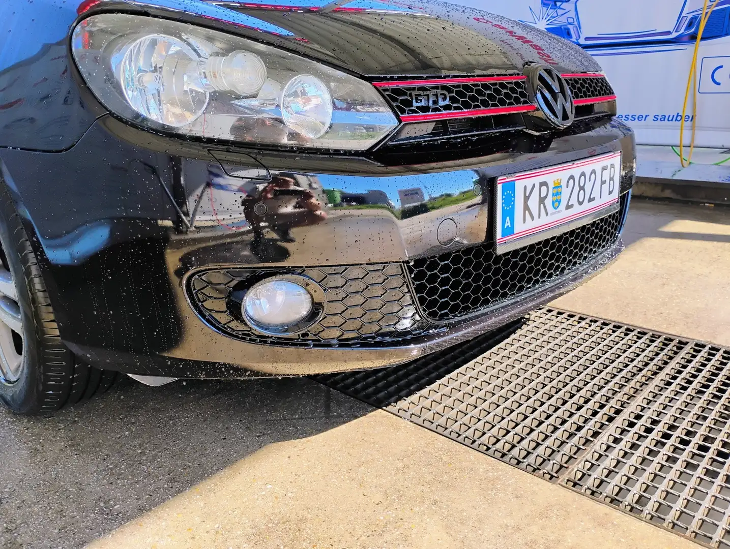 Volkswagen Golf Variant 1.6 TDI DPF Exclusive - 2