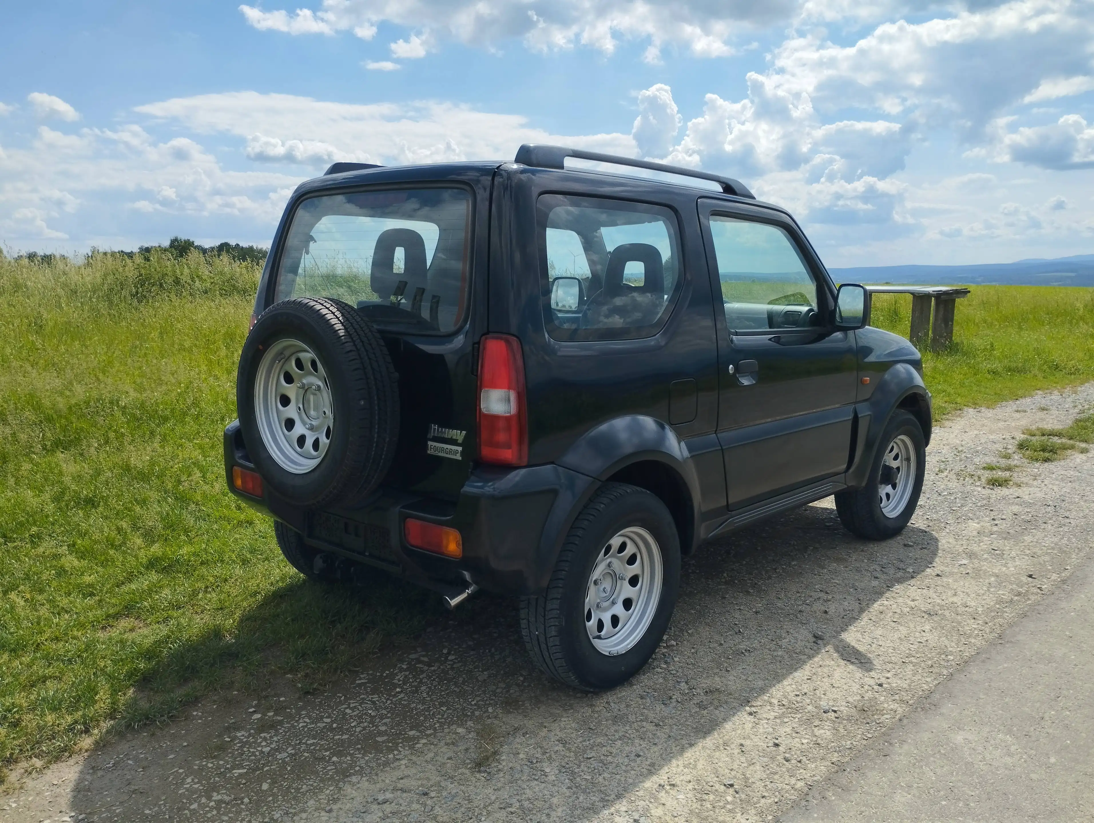 Suzuki Jimny Jimny SUV 4x4 Allrad HU/AU NEU!! — photo 9