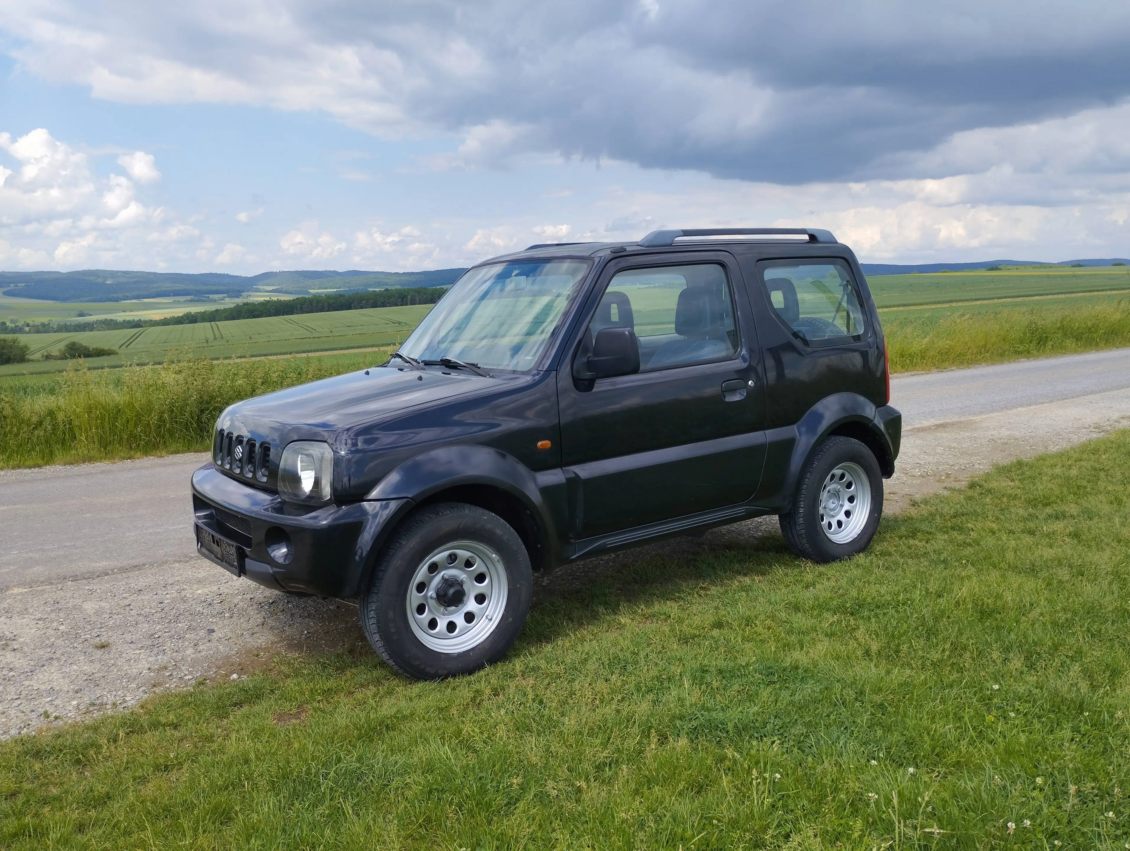 Suzuki Jimny Jimny SUV 4x4 Allrad HU/AU NEU!! — photo 4