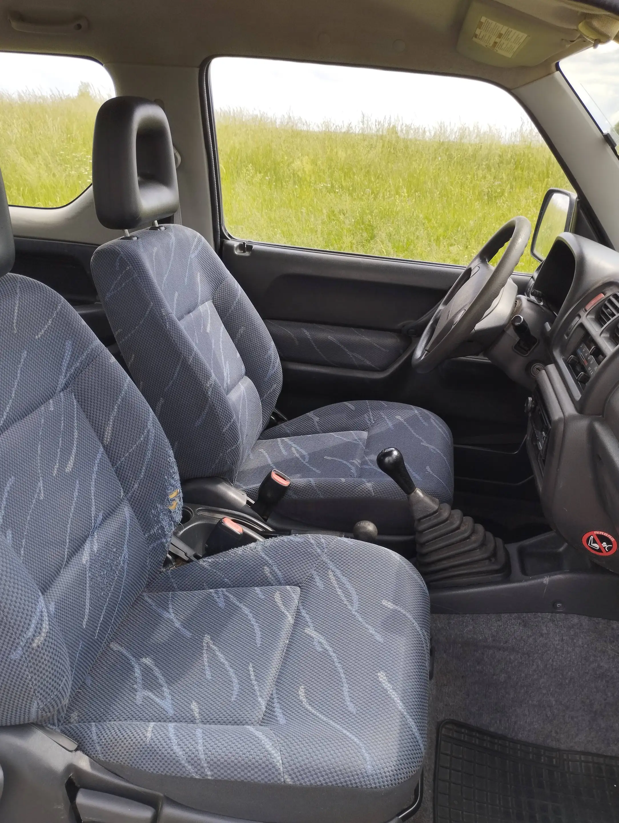 Suzuki Jimny Jimny SUV 4x4 Allrad HU/AU NEU!! — photo 14