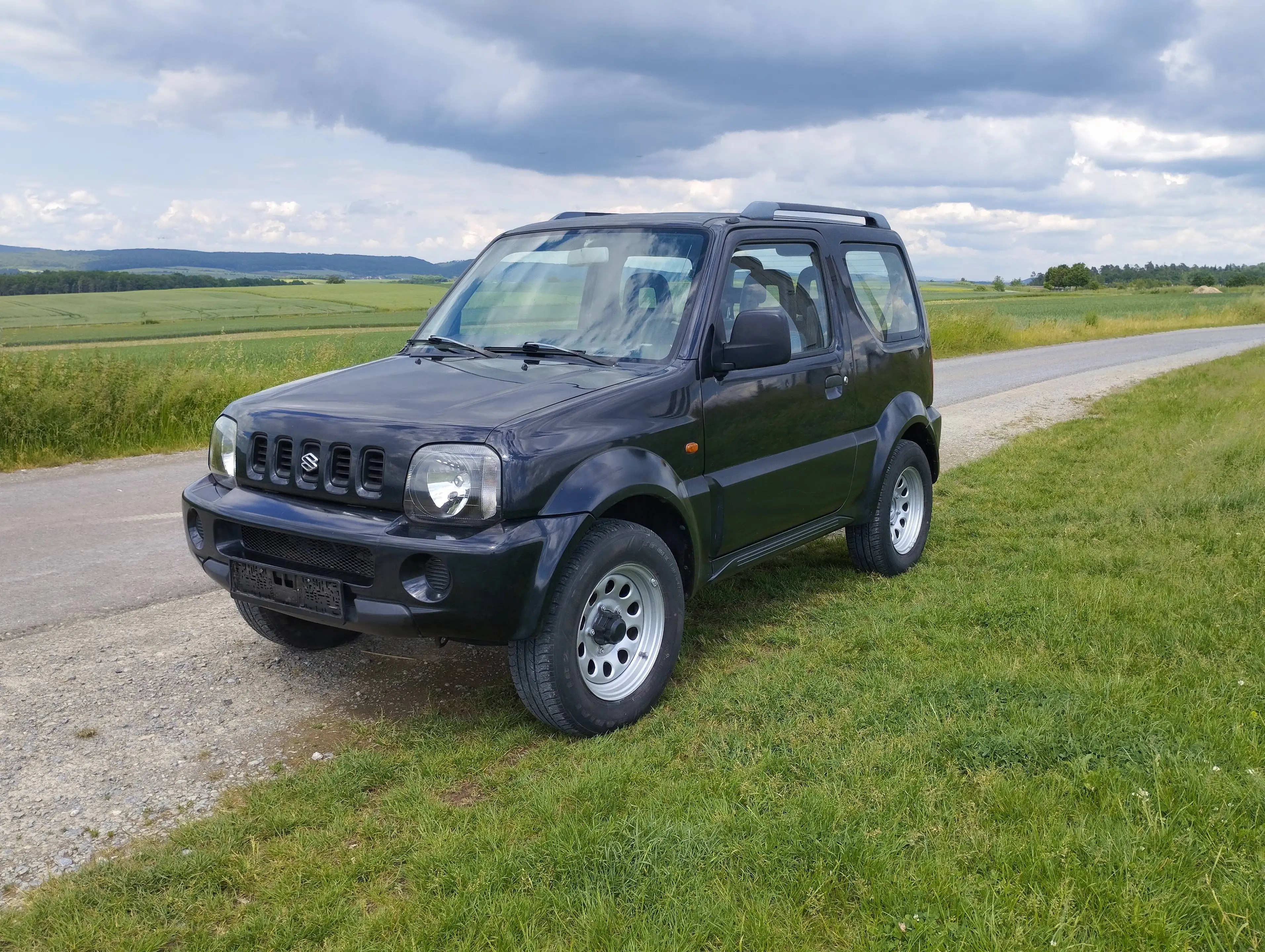 Suzuki Jimny Jimny SUV 4x4 Allrad HU/AU NEU!! — photo 6