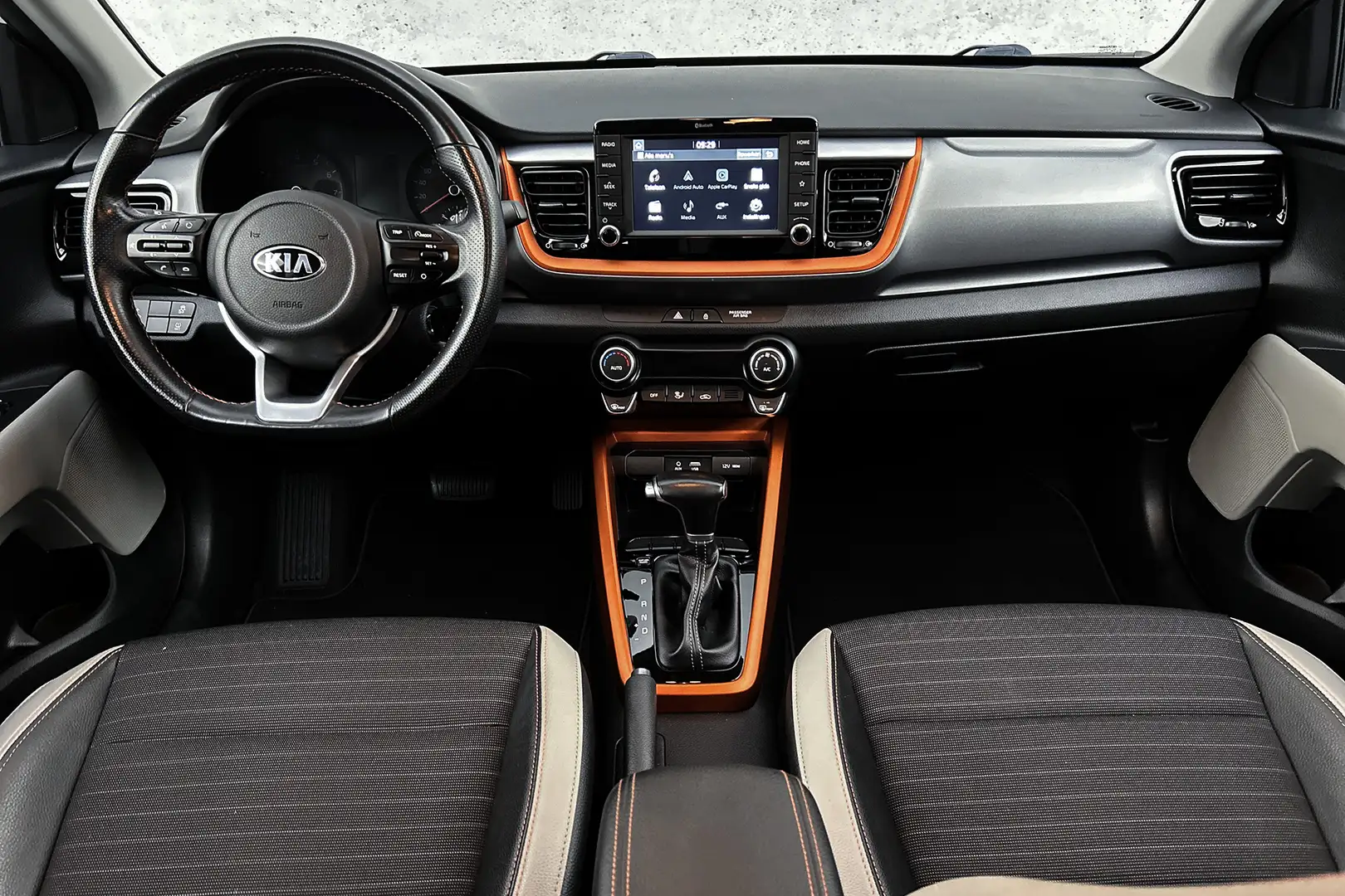 Kia Stonic 1.4 MPi | Cruise control | Apple Carplay | Airco | Blanc - 2