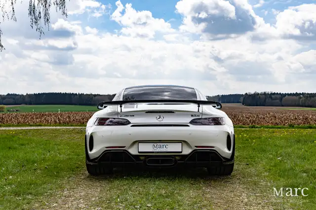 Mercedes-Benz Amg GT view 8