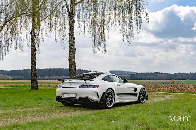 Mercedes-Benz Amg GT view 2