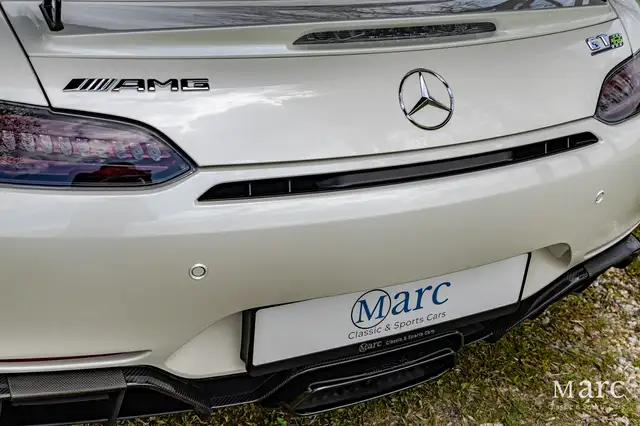 Mercedes-Benz Amg GT view 14