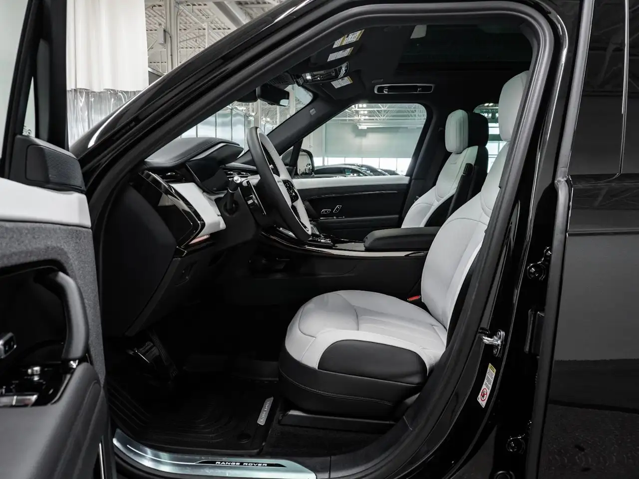 Land Rover Range Rover Sport photo Land Rover Range Rover Sport