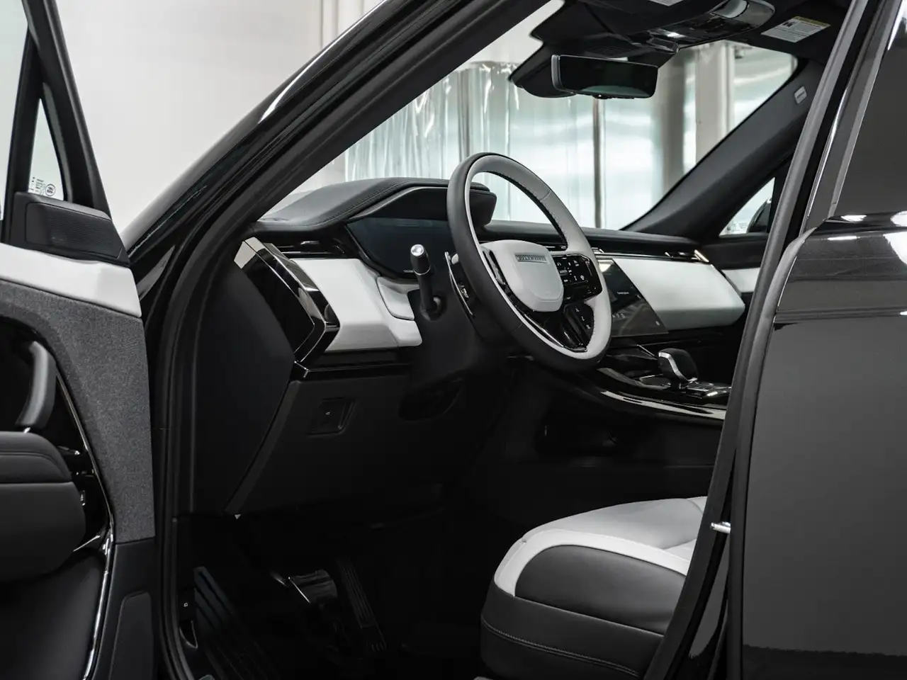 Land Rover Range Rover Sport photo Land Rover Range Rover Sport