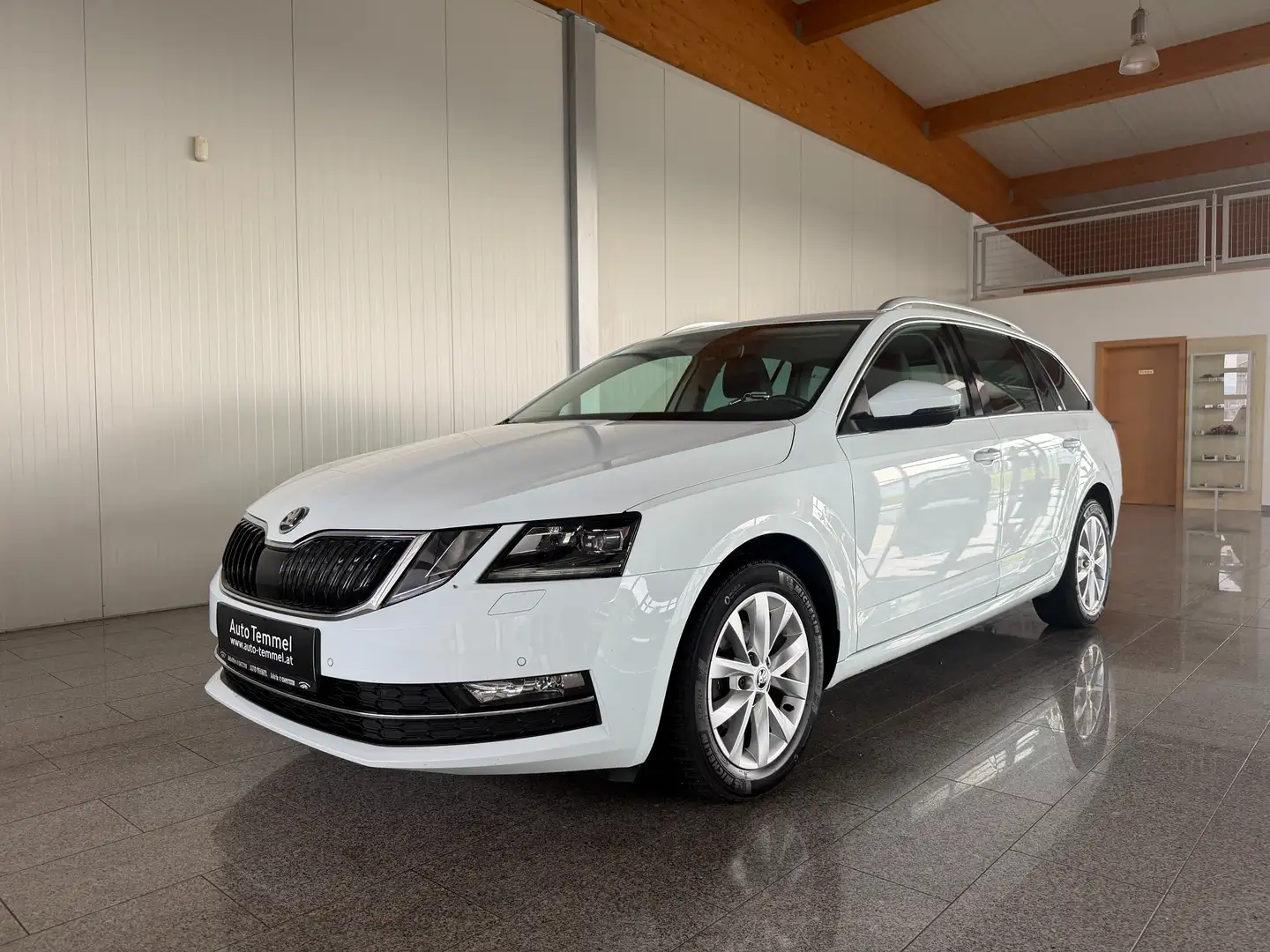 Skoda Octavia Style Combi TDI Weiß - 2