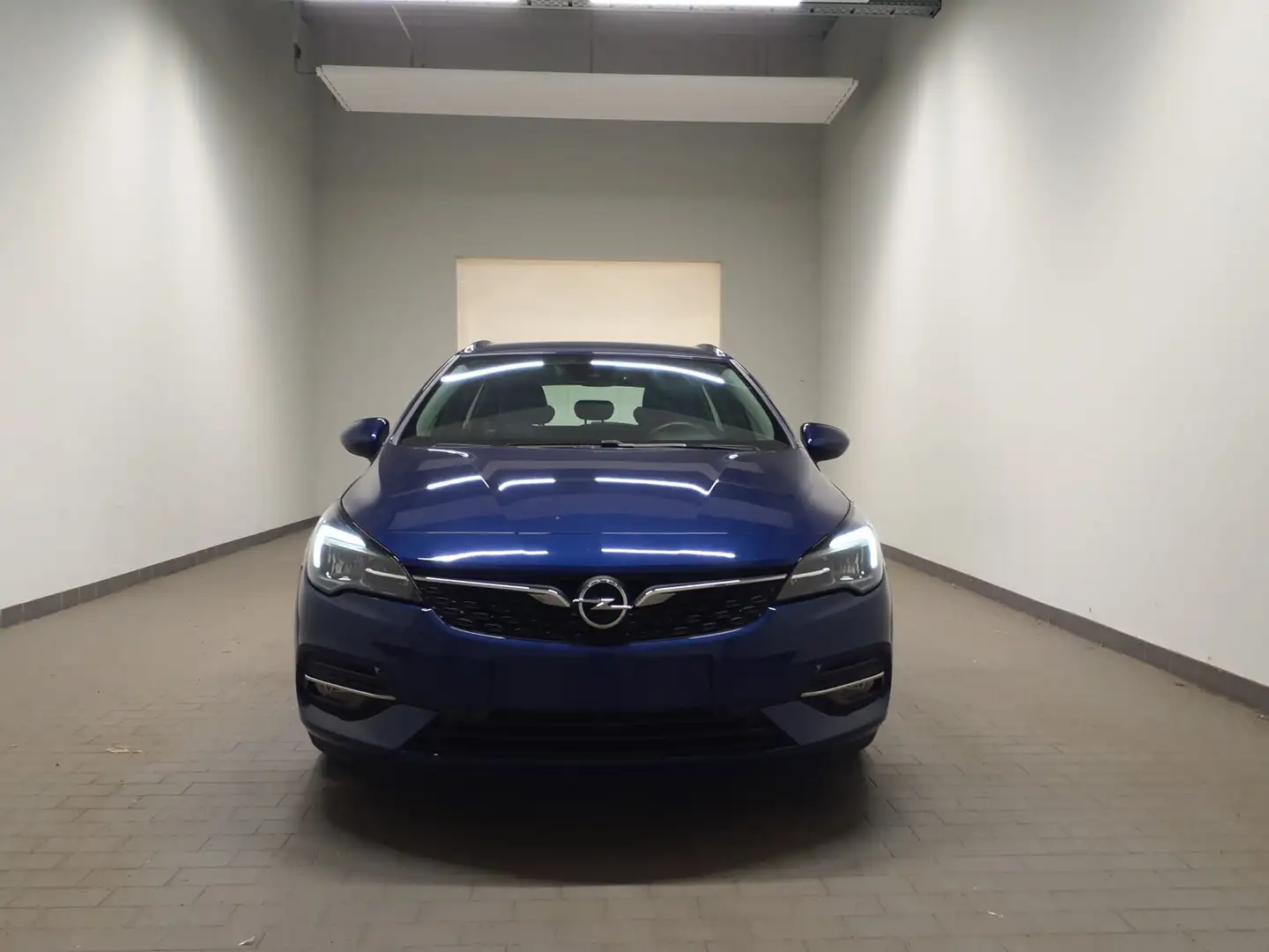 Opel Astra Elegance NAV LED SHZ PDC AC Isofix Blauw - 2