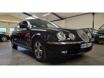 3.0 V6 243 BVA / TOIT OUVRANT / HISTORIQUE