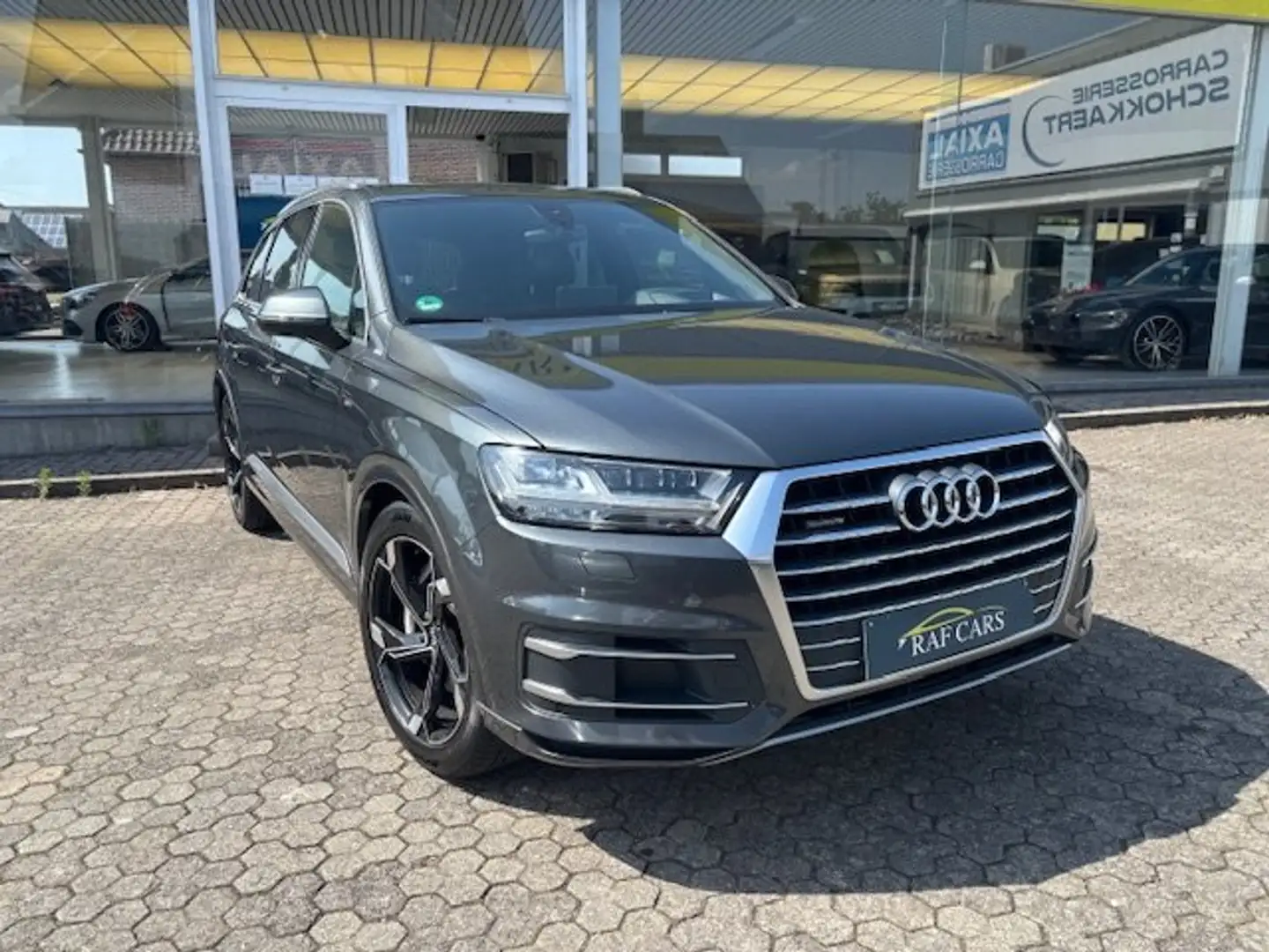 Audi Q7 3.0 TDi V6 Quattro FULL // HANDELAAR // KETTING Grijs - 2