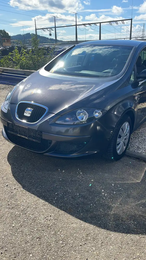 SEAT Altea 1.6 Reference - 1