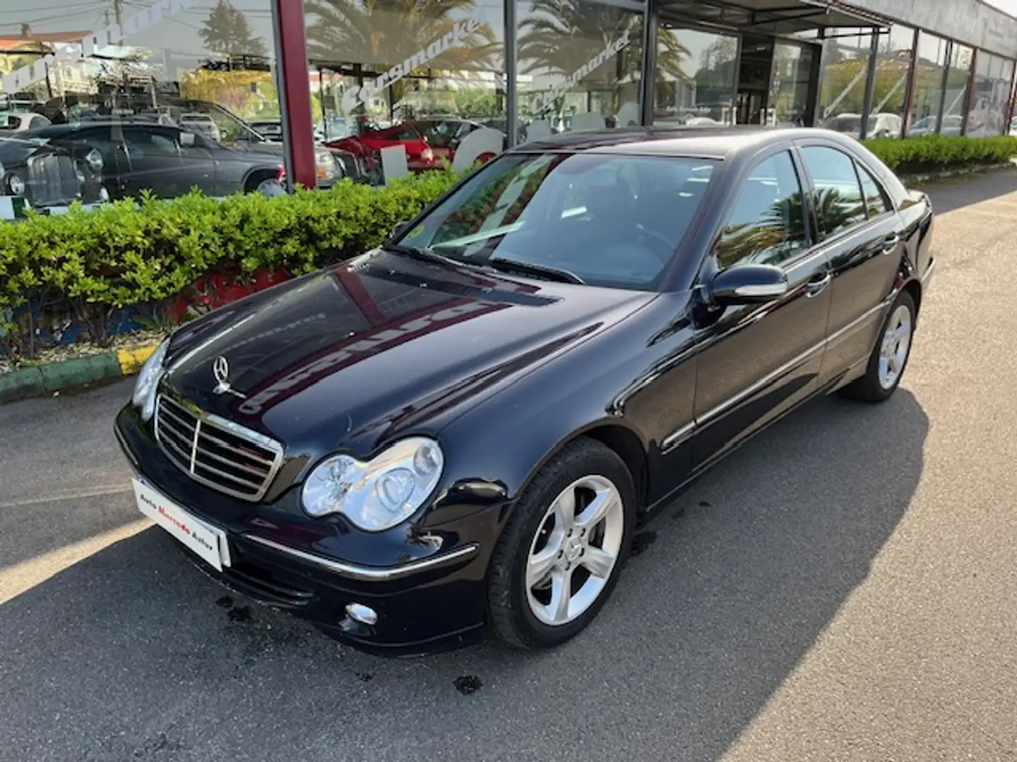 Mercedes-Benz C 230 Familiar Avantgarde - 1