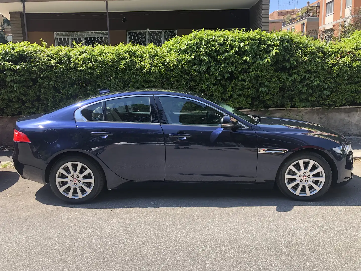 Jaguar XE 2.0d Pure Business edition 180cv auto - 1