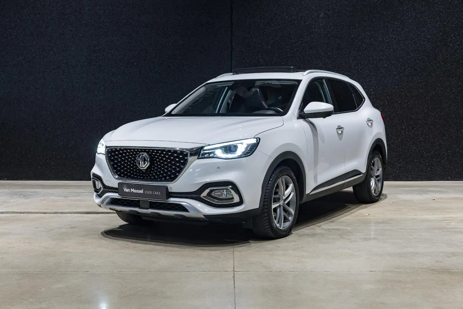 MG EHS 1.5T Luxury PANO DAK | LEDER | LED | CAMERA Blanc - 1