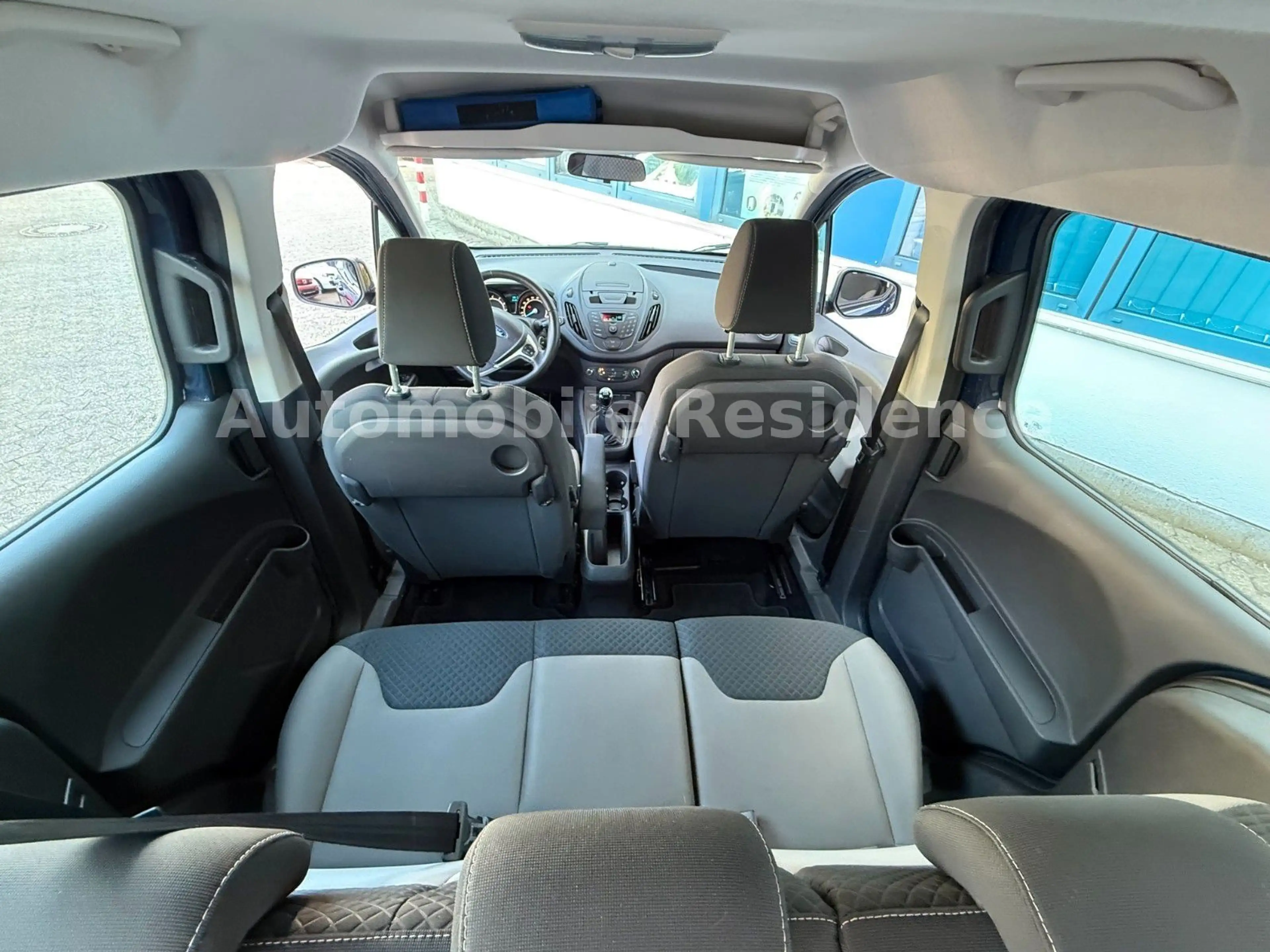 Ford Tourneo Courier 1.0*KLIMA*PDC*E-PAKET*1HD*TOP* — photo 10