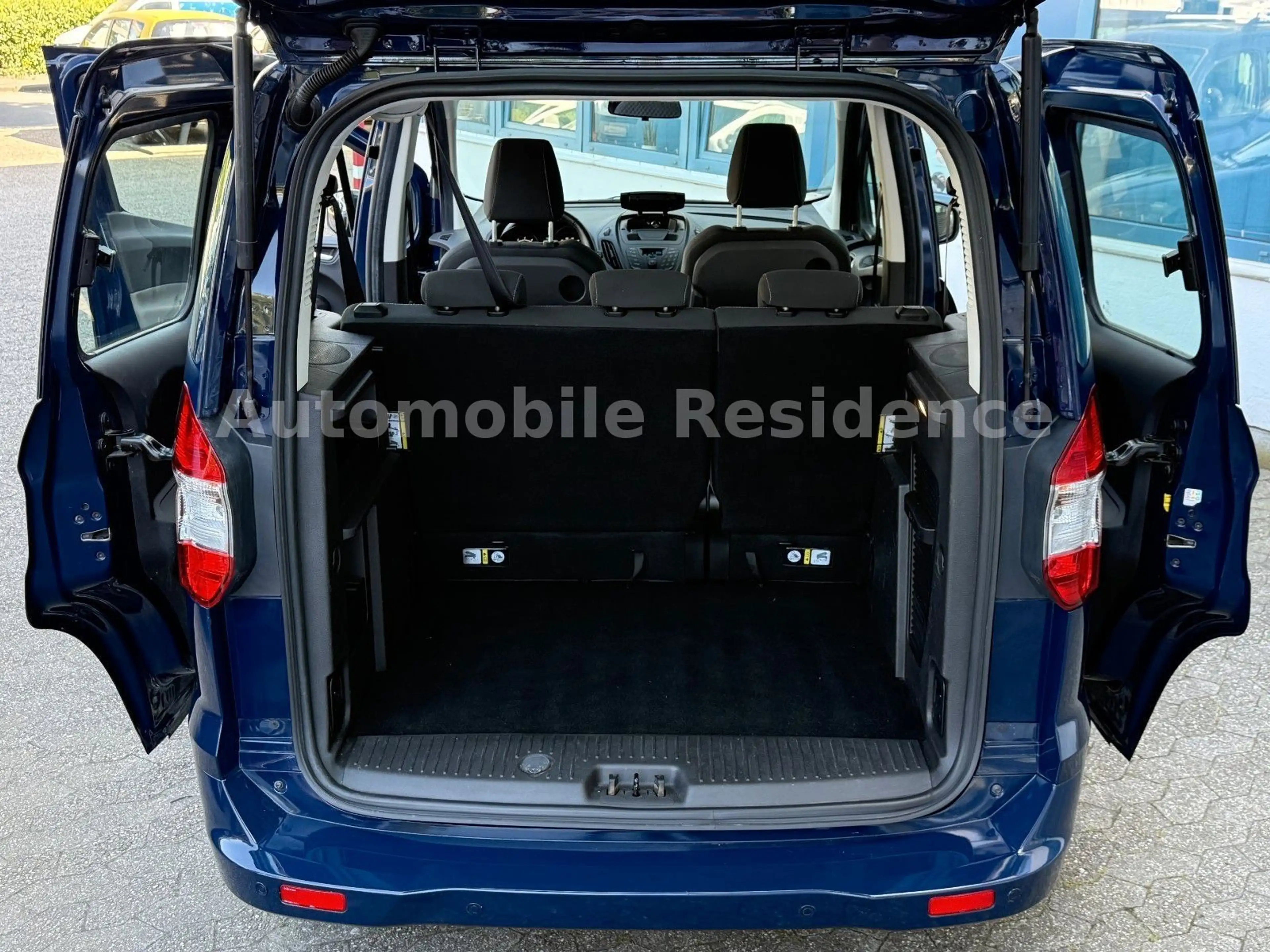 Ford Tourneo Courier 1.0*KLIMA*PDC*E-PAKET*1HD*TOP* — photo 11