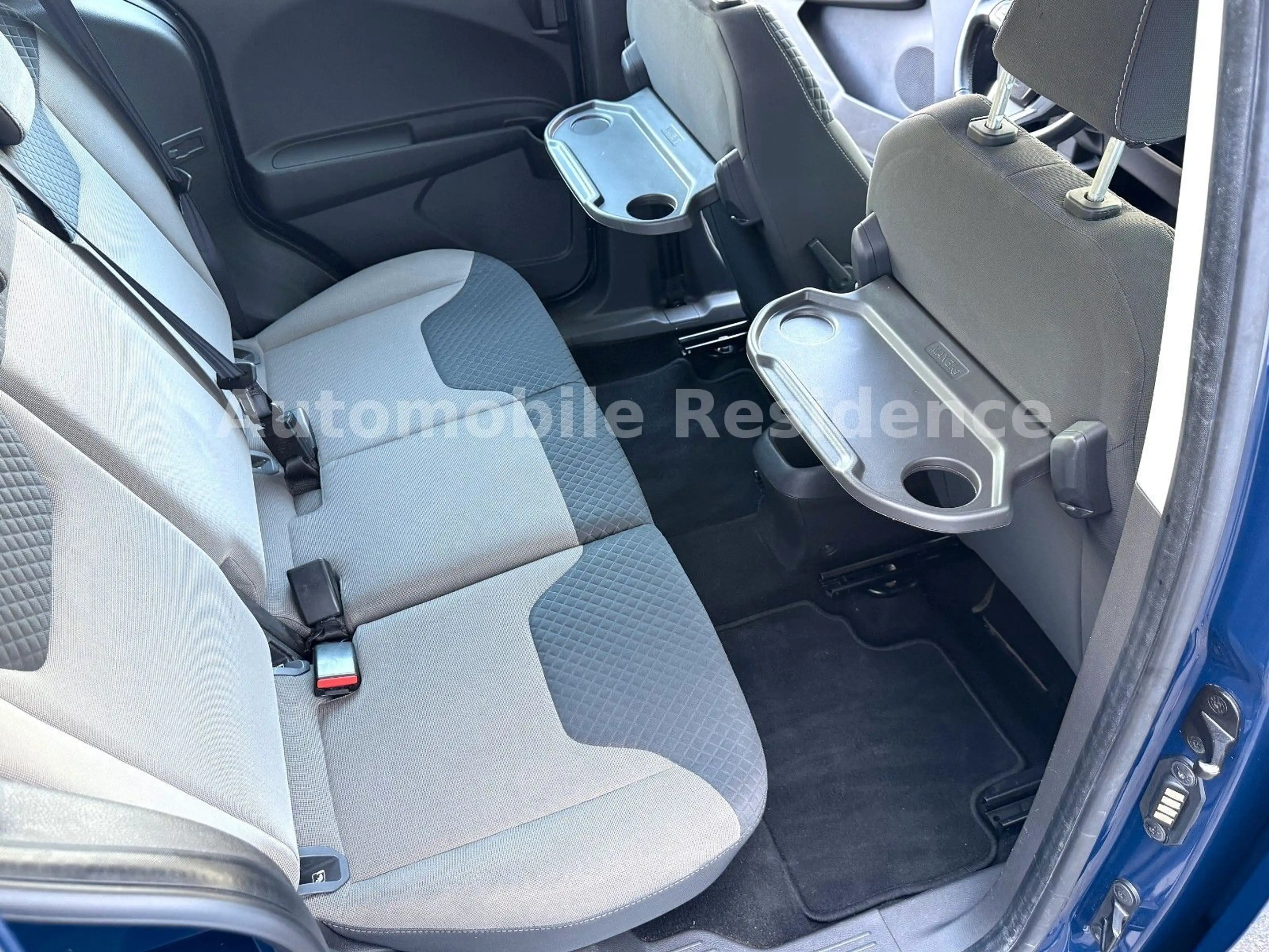 Ford Tourneo Courier 1.0*KLIMA*PDC*E-PAKET*1HD*TOP* — photo 8