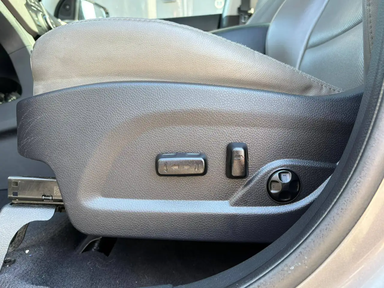 Hyundai SANTA FE снимка Hyundai SANTA FE