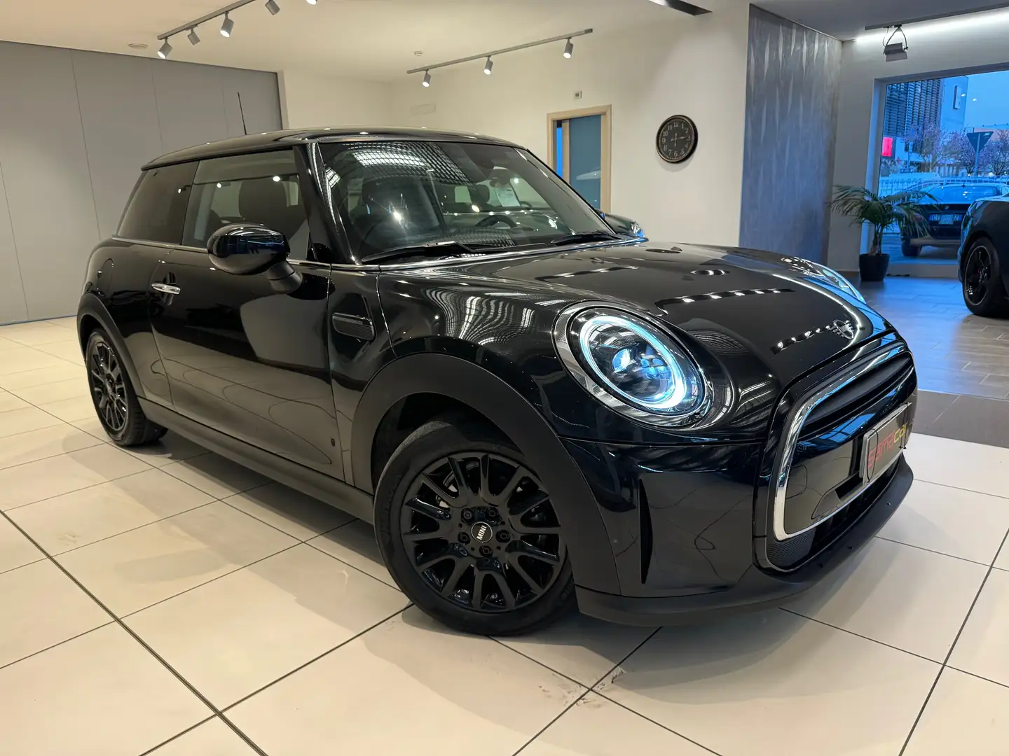 MINI Cooper Mini 3p 1.5 Benzina 136 cv auto NEOPATENTATI - 1
