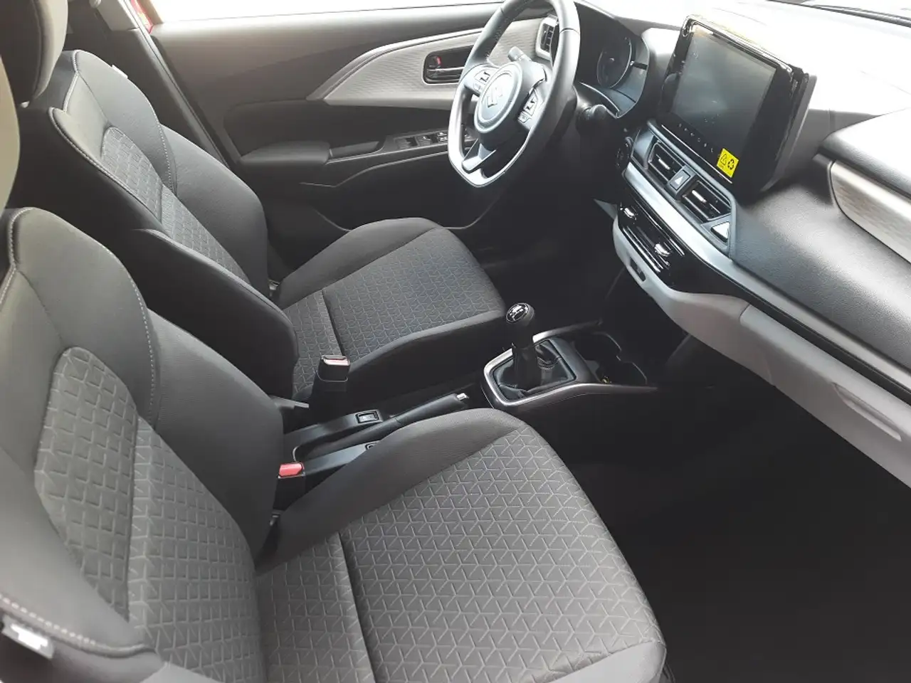 Suzuki Swift 1.2 COMFORT+ MILD-HYBRID DUALJET 19