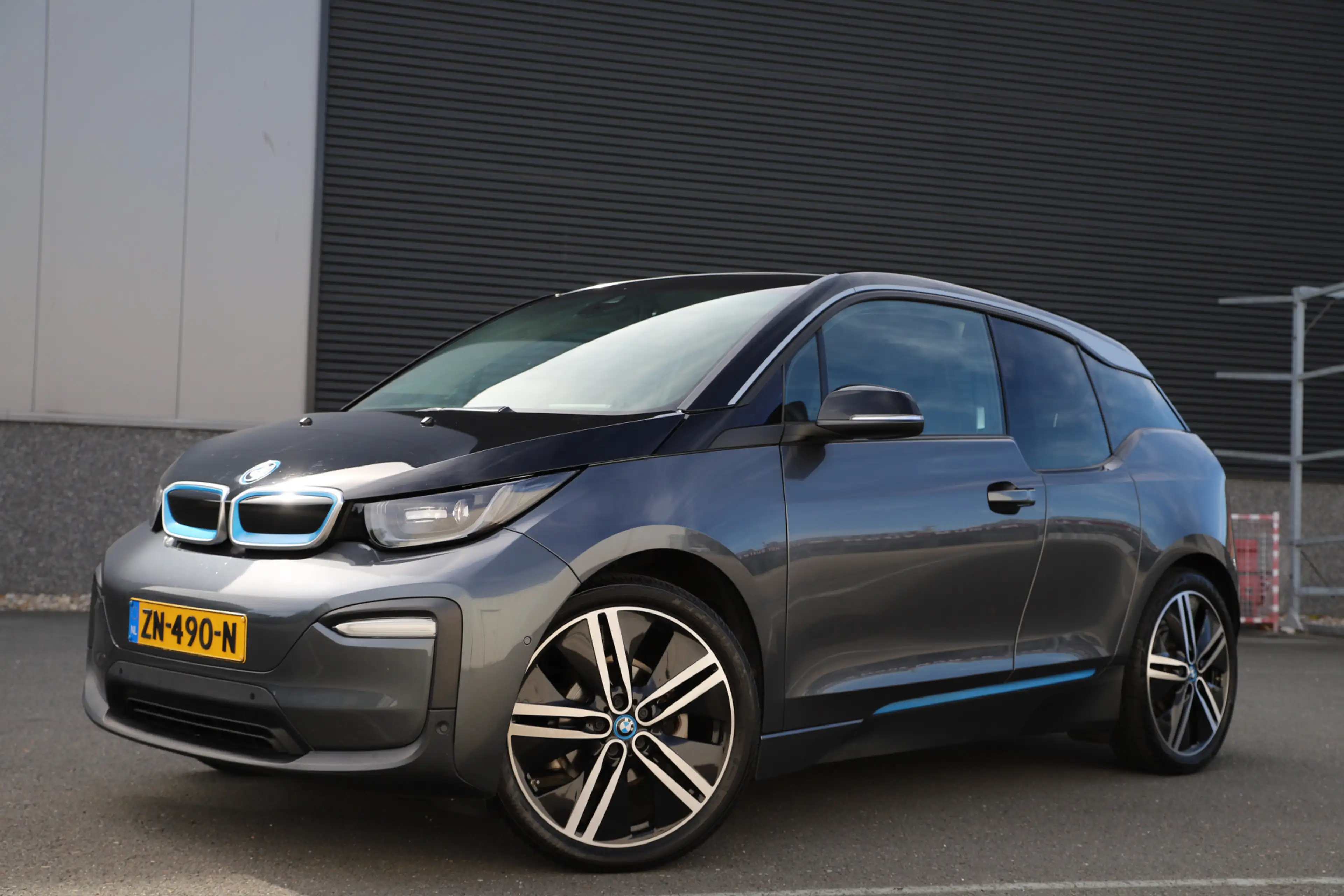BMW i3 Executive 120Ah 42 kWh/Sunroof/Adaptive/Carplay/W- — photo 13
