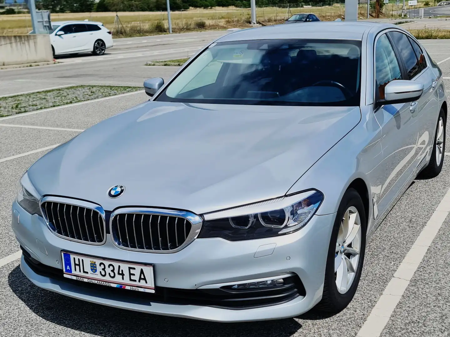 BMW 520 520d Aut. Grau - 1