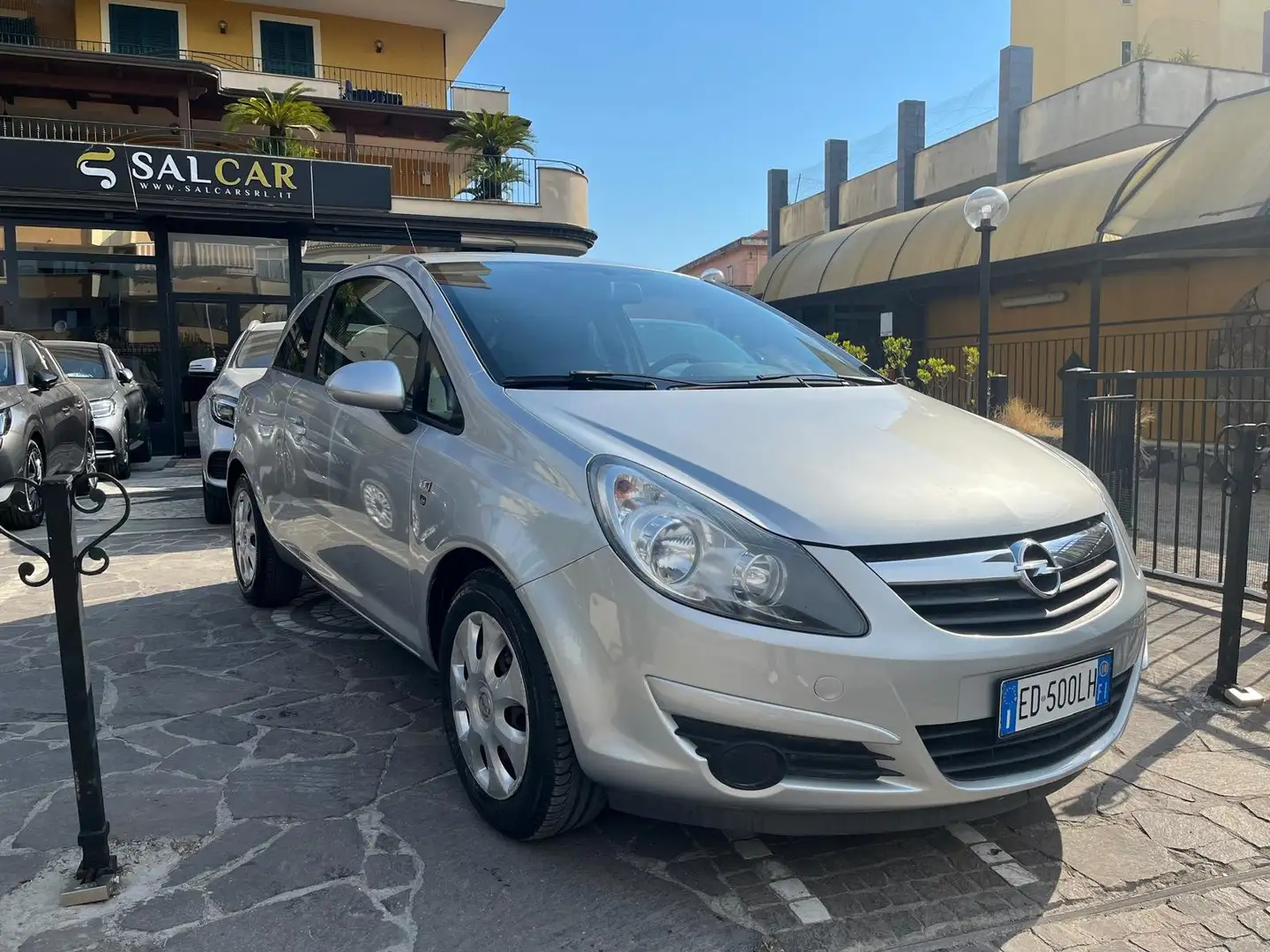 Opel Corsa 1.0 Benzina 65 CV Edition 2010 Argent - 2